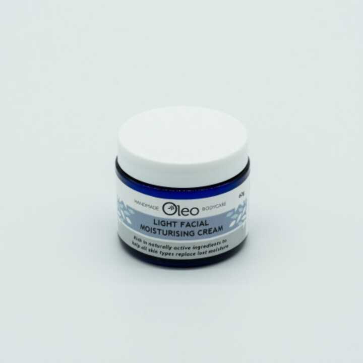 light facial moisturising cream from Oleo